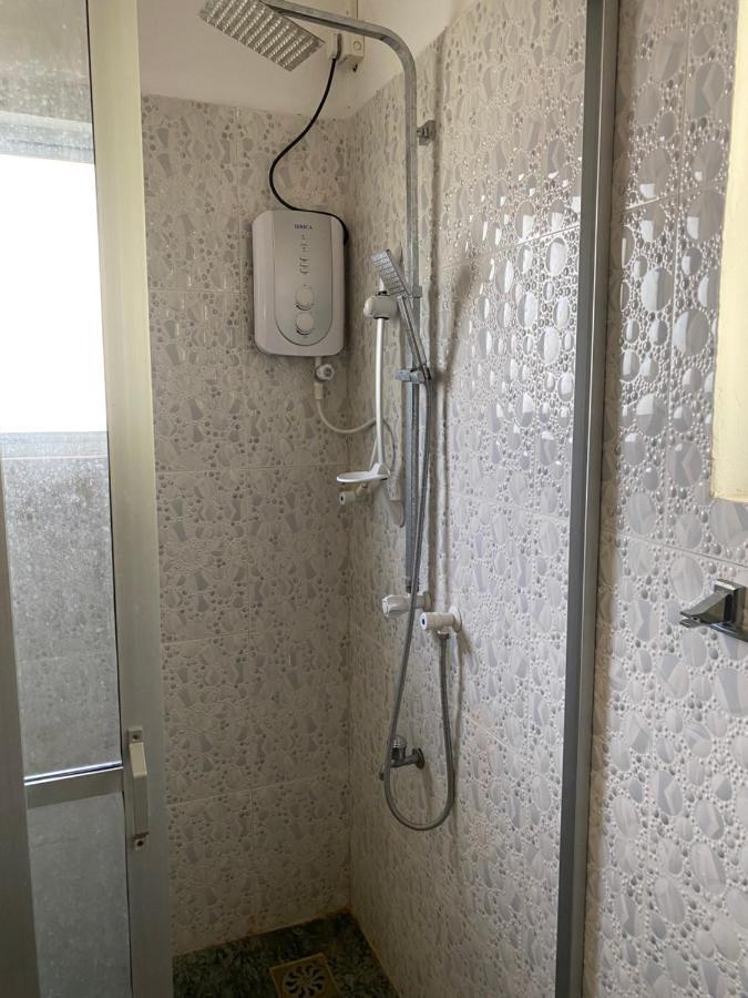 Island Breeze Inn Нилавели Екстериор снимка